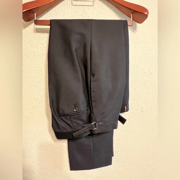 Tom Ford Casino Royale Navy 3-Piece Suit - Picture 9 of 11